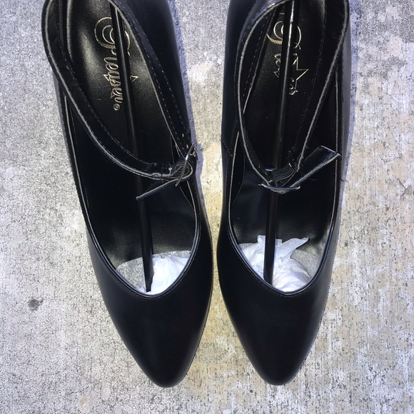 Pleaser Pumps - Picture 11 of 12